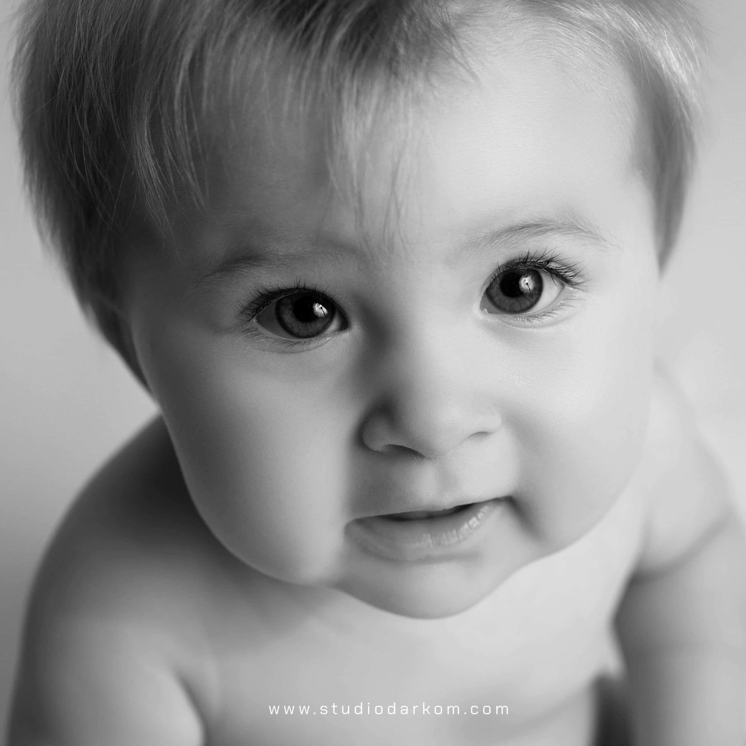 Bébé — Studio Darkom