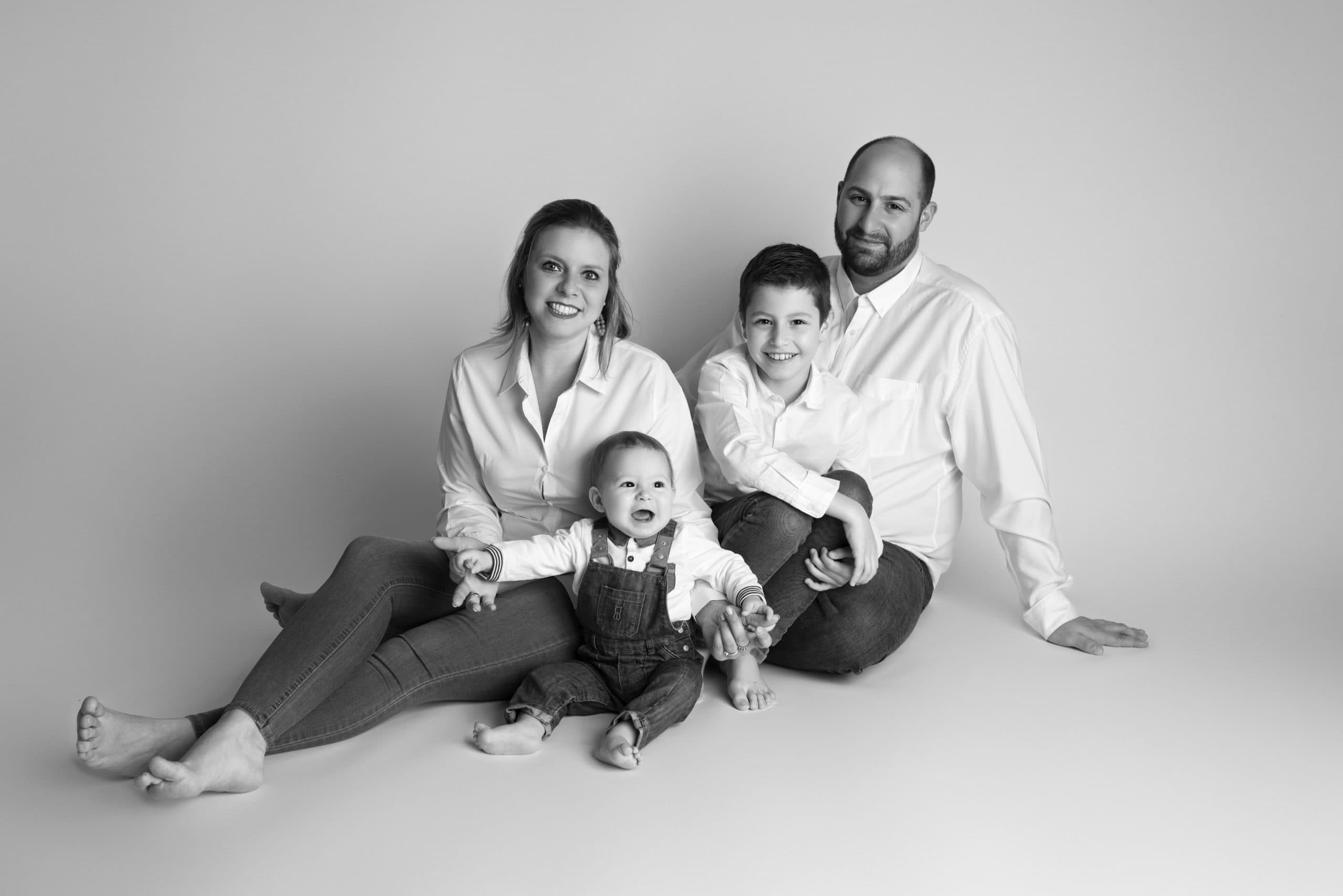 Famille — Studio Darkom